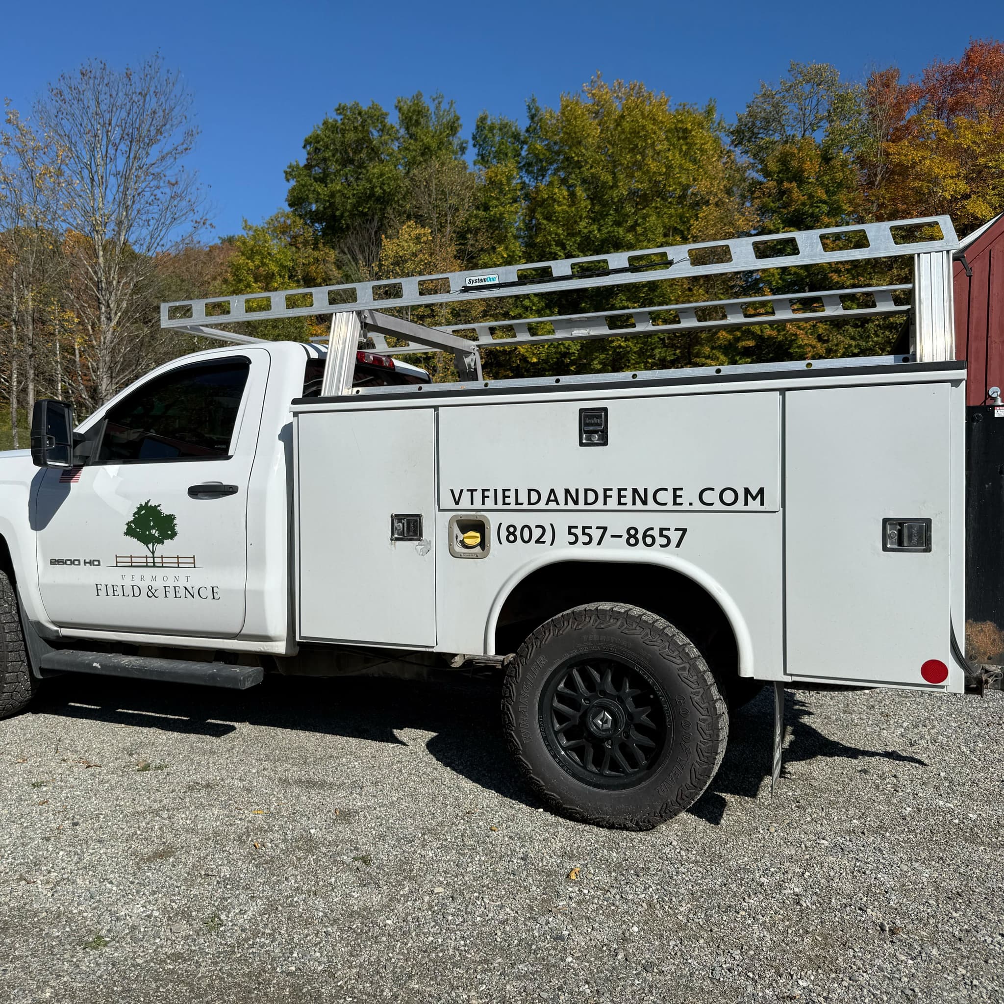 System One I.T.S Contractor Rig Service Body Truck Ladder Racks